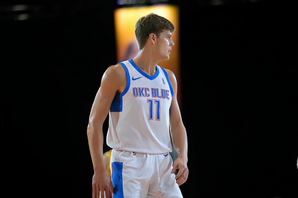 今晚CBA常规赛传出新动向，俄克拉荷马雷霆内部沟通，管理层表态——目标明确，数据趋势出现新变化的简单介绍球速官网登入